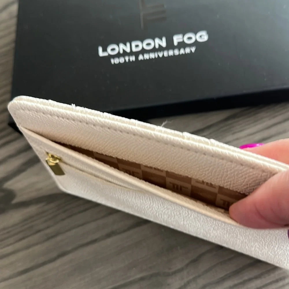London Fog 100th Anniversary card case - Picture 3 of 5